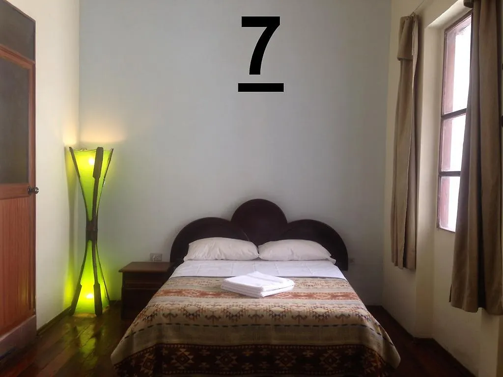 Guesthouse Nelson キト エクアドル