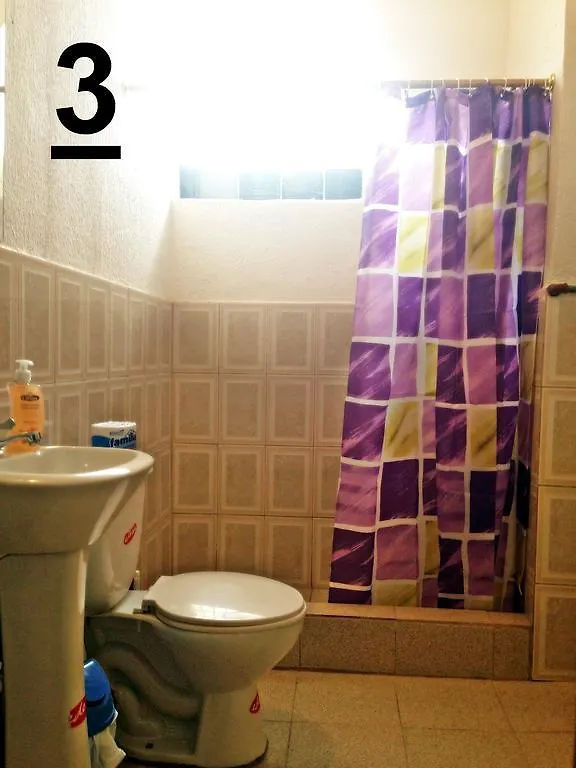 Guesthouse Nelson Quito 2*,  Ecuador